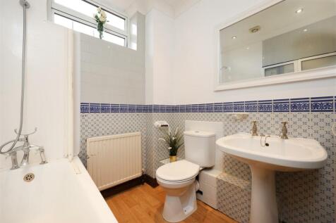 14 Challoner Court 32.JPG