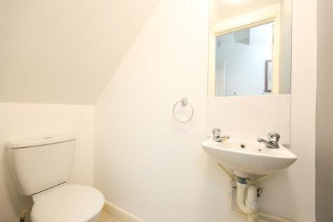 2&#64;32 Queen Street BS15 12.JPG