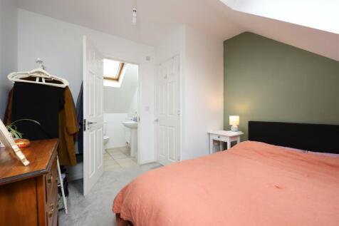 2&#64;32 Queen Street BS15 14.JPG