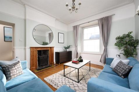 168 High Street 7.JPG