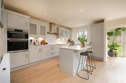 11 Pippen Drive 13.JPG