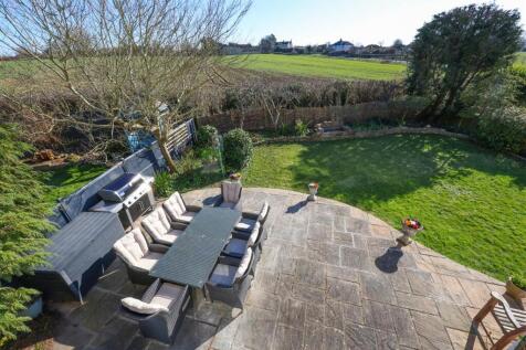 16 Silbury Rise 46.JPG