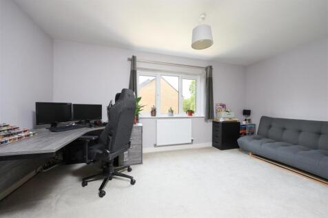 33 Acorn Drive 19.JPG