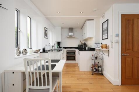7 Wiseman Apts 11.JPG