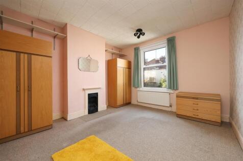 72 Ashgrove Road 22.JPG