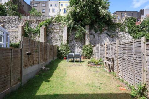 2 Worrall Place 15.JPG