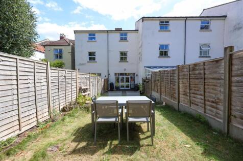 2 Worrall Place 20.JPG