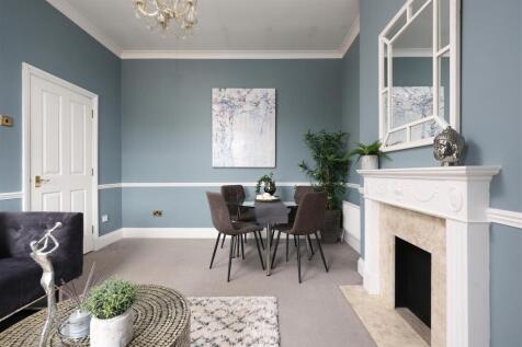 11 Pembroke Gate 7.JPG