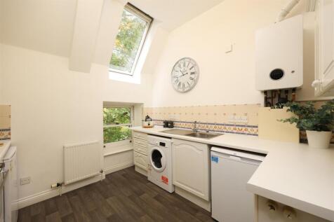 11 Pembroke Gate 17.JPG