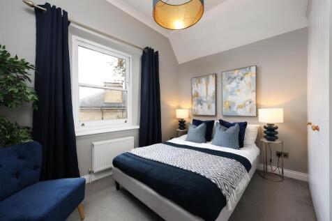 11 Pembroke Gate 16.JPG