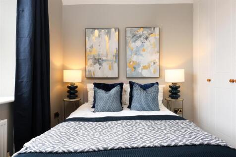 11 Pembroke Gate 15.JPG