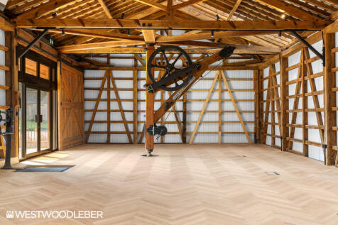 LoadingShed_9