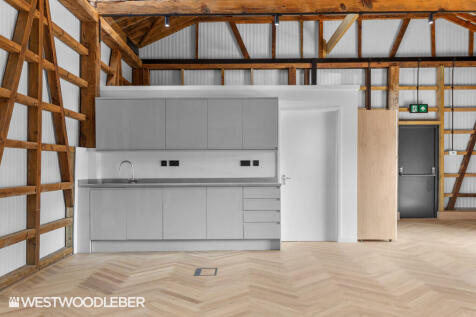 LoadingShed_2