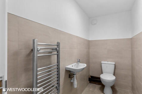 LoadingShed_4