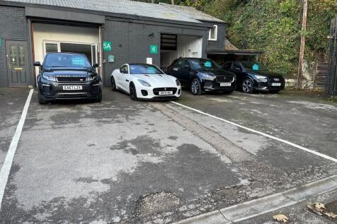 b25b6d05-586e-41e...