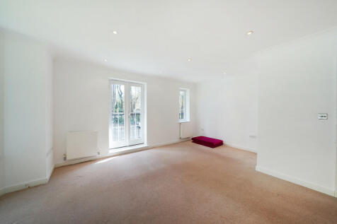 Flat 15, Brookshi...
