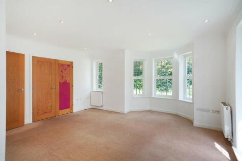 Flat 15, Brookshi...