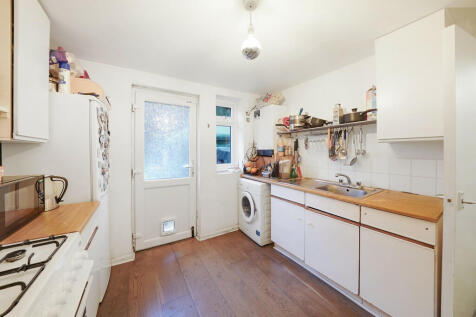 218 Brentfield Ro...