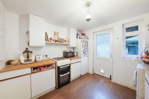 218 Brentfield Ro...