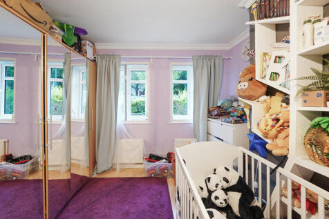 218 Brentfield Ro...