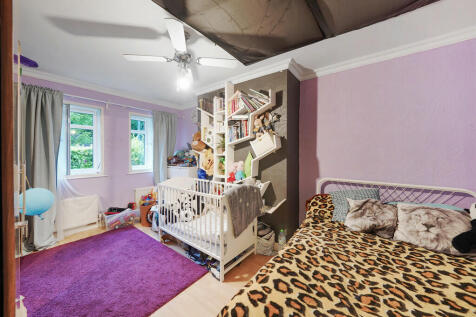 218 Brentfield Ro...