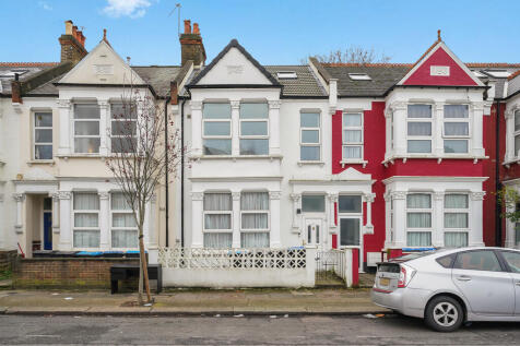 3 Rockhall Road -...