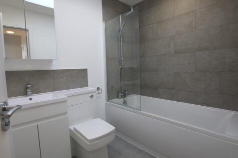 Flat-2 Bath
