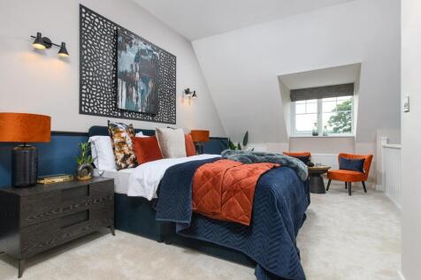 The impressive en suite bedroom occupies the entire top floor