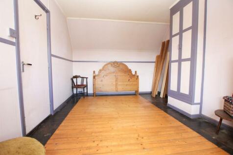 IMG_6998 BED 1.jpg
