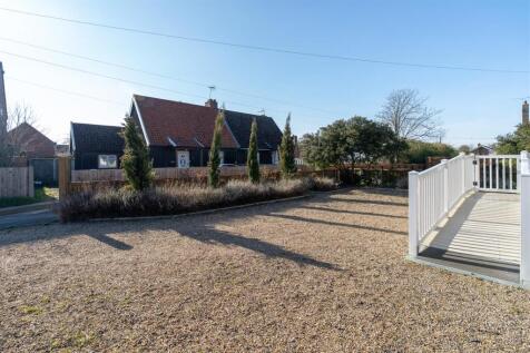 16 Croft Rd, Isleham-02643.jpg