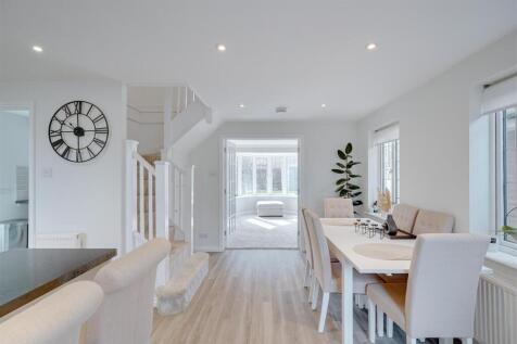 9 Kentwell Pl, Burwell,--6.jpg