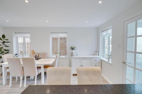 9 Kentwell Pl, Burwell,--14.jpg