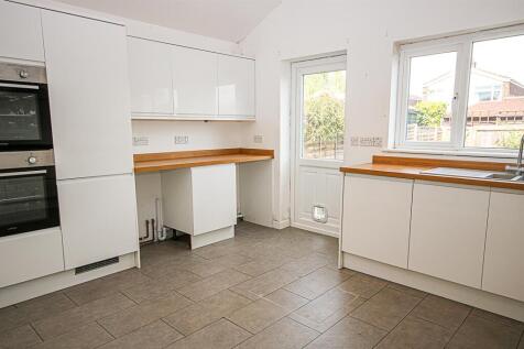 Kitchen 4.jpg