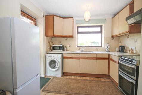Kitchen 3.jpg