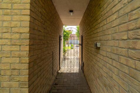 110 Silver St, Burwell,-06284.jpg