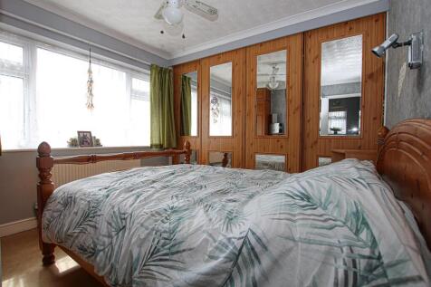 IMG_0940bed.jpg
