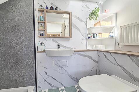 Ensuite.jpg