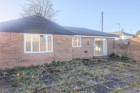 PXL_20251202_113435987.RAW-01 garden.jpg