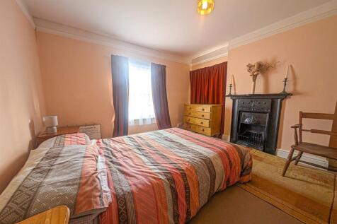 PXL_20251022_103222573 bed.jpg