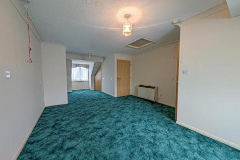 PXL_20251111_133840172.RAW-01 bed.jpg