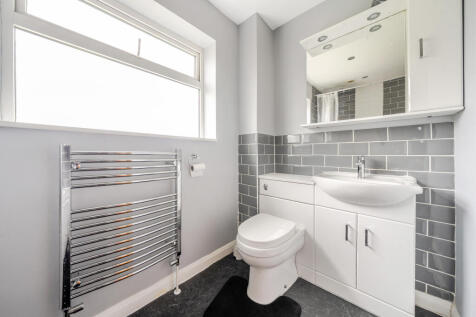 Main bathroom