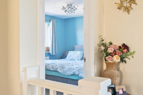 Landing to Bedroom