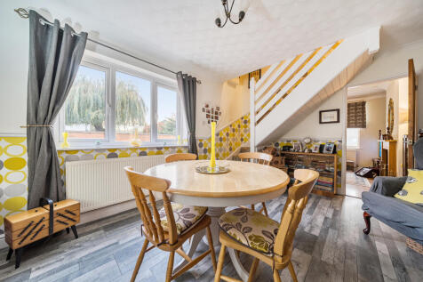 1375239-14-690cd240a1f64