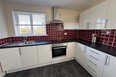 KITCHEN.JPG