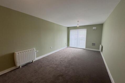 LOUNGE 2.JPG