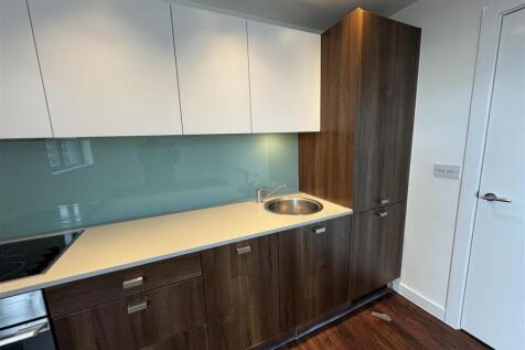 kitchen right side.JPG