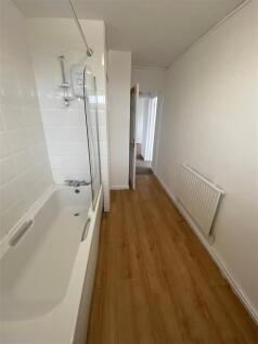 Bathroom.JPG