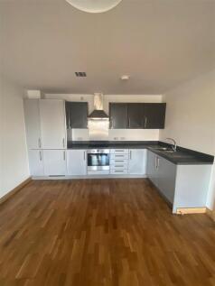 Kitchen 2.jpg