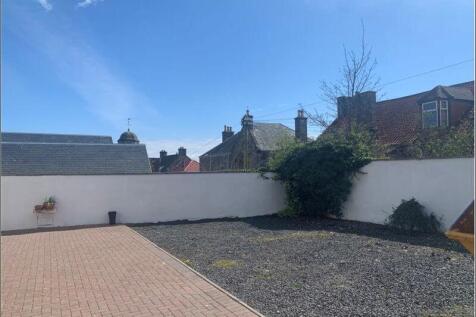 Front Garden Area