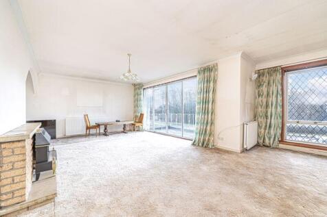 Lounge with open plan Dining 